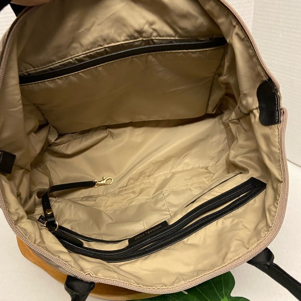 Michael Kors Travel Suitcase Bag - Picture 6 of 11